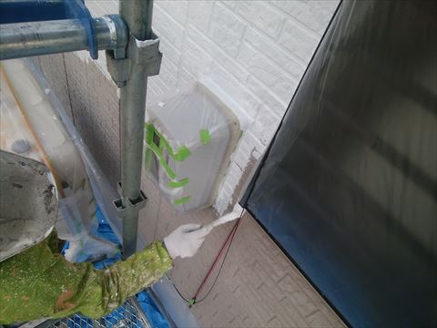 安曇野市外壁塗装下塗り