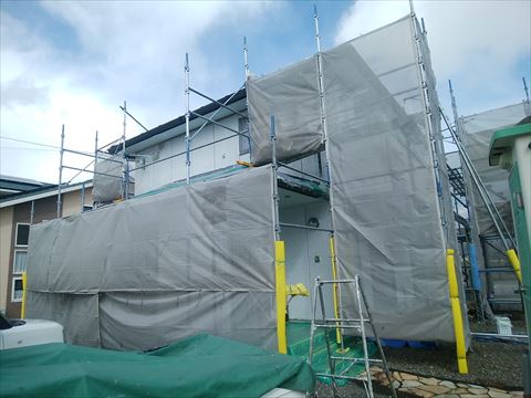 安曇野市外壁塗装下塗り