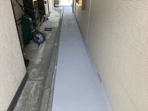 諏訪市犬走り補修塗装