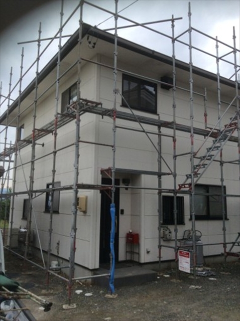 安曇野市でALCをフッ素樹脂塗料ルミステージで塗装！20年耐久の秘密