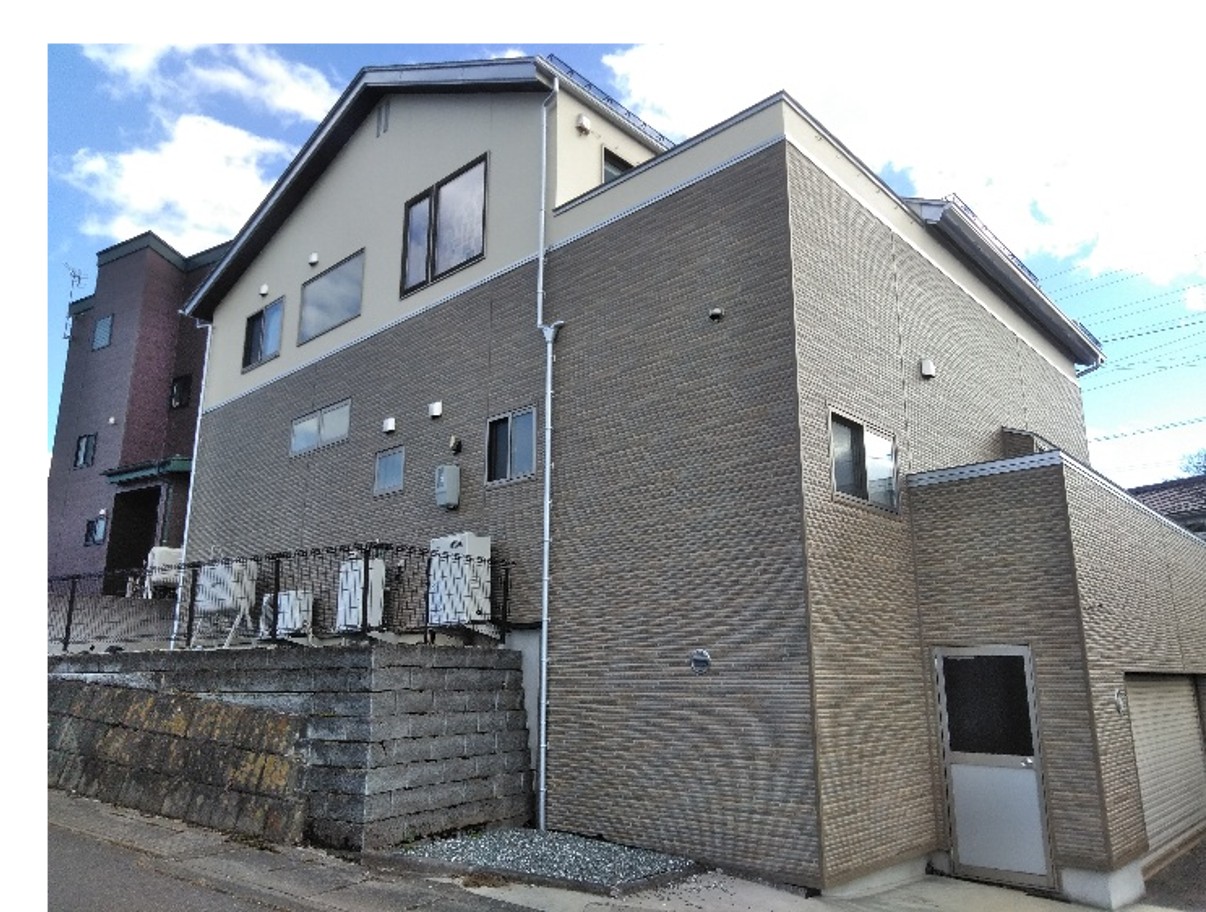 DANサイディングで塗らない外壁リフォームあります